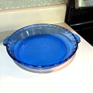 Vintage pyrex pie dish cobalt